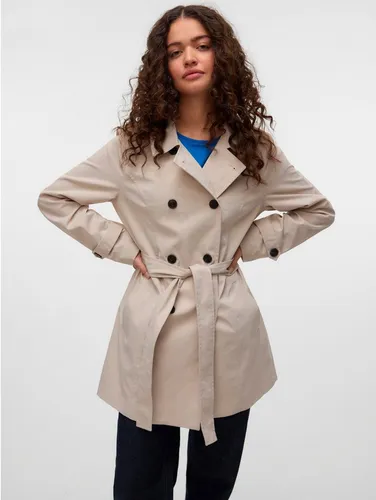 Vero Moda Trenchcoat VMCHELSEA OLIVIA – Modischer 2-Reiher in Beige - Stilvoller Trenchcoat aus pflegeleichtem Material, ideal für jeden Anlass. Mit abnehmbarem Bindegürtel und Eingrifftaschen für praktischen Komfort.