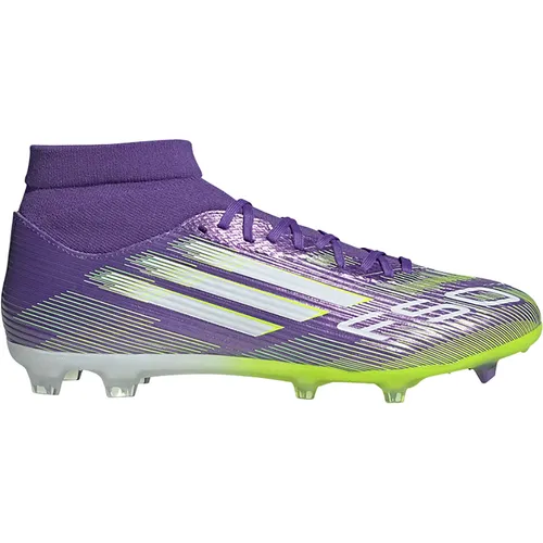 adidas Unisex F50 League Mid Firm Multi Ground Football Boots - Fußballschuhe mit regulärer Passform, Fiberskin-Obermaterial und 360 Außensohle für optimalen Halt auf Hart- und Aschenplätzen.