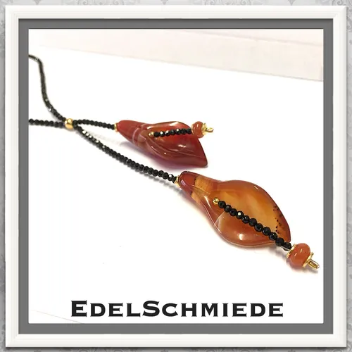 Edelschmiede925 Spinellcollier mit Carneolblüten aus 925 Silber - Elegante Halskette aus hochwertigem Sterlingsilber, verziert mit kunstvollen Carneolblüten. Ideal für besondere Anlässe oder als stilvolles Accessoire im Alltag.
