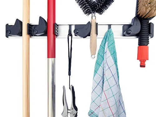 Mophalter/Besenhalter/Gerätehalter oder auch Hakenleiste mit 4 Klemmhaltern und 3 Haken für Besen, Mop und Gartenwerkzeug von BÜMAG // multifunktionälle Ordnungsleiste für Garage oder Gartenhaus