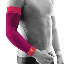 Bauerfeind Compression Arm Sleeve - Pink, Größe XL - Bandagen für optimale Leistung: Die hochwertigen Compression Sleeves fördern die Durchblutung und beschleunigen die Regeneration deiner Armmuskulatur – ideal für Training und Wettkämpfe.