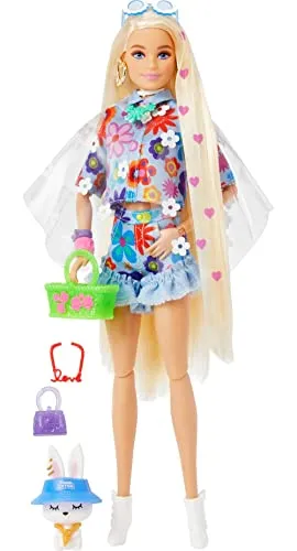 Barbie HDJ45 Extra Puppe mit floralem Outfit und Zubehör - Puppen für kreative Kinder ab 3 Jahren, mit 15 Zubehörteilen und extra langem, blondem Haar für individuellen Style und fantasievolles Spielen.