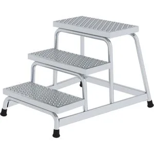 MUNK Montagetritt 51032 - Stabiler Aluminium-Montagetritt bis 150kg - Leiter mit 3 Lochblech-Stufen für maximale Arbeitshöhe von 2,60 m. Rutschhemmende Plattform und Fußkappen sorgen für Sicherheit. Ideal für Handwerk und Haushalt.