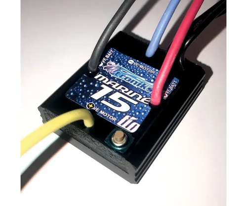 CARSON Fahrregler RC-Fernsteuerung - 34 cm breit, leicht mit nur 55 g, ideal für präzise Steuerung von RC-Booten