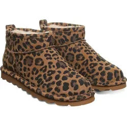 BEARPAW Shorty Exotic Damen Winterstiefelette – Lammfell Boots 2861W 258, Größe 38 EU - Stylische Winterstiefelette für Damen mit einzigartigem Leopardenmuster. Bequem und warm dank kuscheligem Wollfutter und herausnehmbarer Sohle. Ideal für jeden Anlass und wetterfest durch BearCoat-Technologie.
