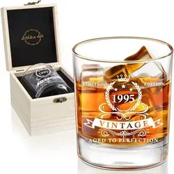 Whiskeyglas 340ml in Holzbox – Perfektes Geschenk zum 30. Geburtstag - Erlebe stilvollen Genuss mit unserem Whiskeyglas (340ml) in eleganter Holzbox. Ideal für Whisky-Liebhaber und ein unvergessliches Geschenk zum 30. Geburtstag – für Männer, die das Besondere schätzen.