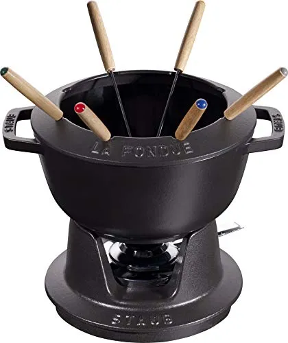 Staub Fondue-Set 20cm - Gusseisen Fondue für bis zu 6 Personen, ideal für gemütliche Abende mit Käse, Schokolade oder Fleisch