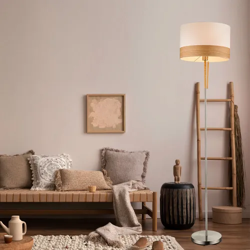 Elegante Stehleuchte mit Stoffschirm und Holzdetails - Stehleuchte für den Wohnraum, inklusive LED Leuchtmittel. Stilvolles Design mit einem schlichten Stoffschirm und Holzakzenten sorgt für angenehmes Lichtspiel.