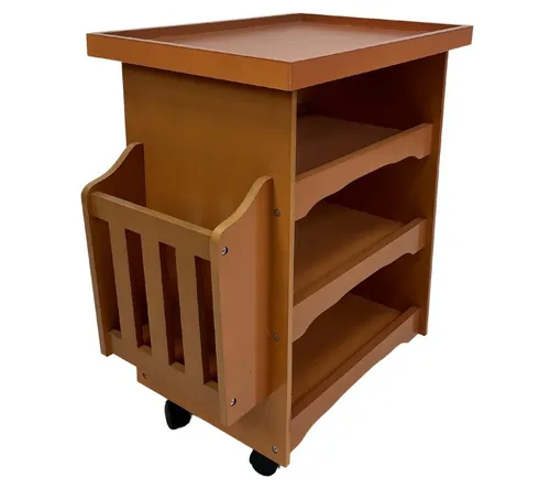 abc HOME Beistellwagen – Multifunktionswagen mit 4 Ablageflächen - Beistellwagen mit vier Ablageflächen, ideal für flexiblen Einsatz im Wohnbereich. Die Rollen sorgen für einfache Mobilität und der Kirschbaum-Look fügt sich harmonisch in jedes Zuhause ein.