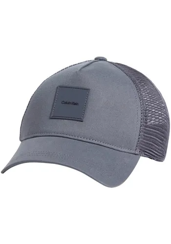 Calvin Klein Herren Cap Tonal Patch Trucker aus Baumwolle, Grau (Iron Gate) - Stylische Baseball-Cap aus 100% Bio-Baumwolle mit verstellbarem Riemen für perfekten Sitz. Ideal für Sommer-Styles und sportliche Aktivitäten. Minimalistisches Design von Calvin Klein sorgt für einen modernen Look.