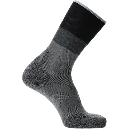 Uyn MAN Trekking One Cool Socks grey/black (G174) 39/41 - Sportsocken für Trekking und Wandern, mit ZEROCUFF-Technologie für optimale Blutzirkulation und COOL AIR FLOW für ein kühles Tragegefühl selbst an heißen Tagen.