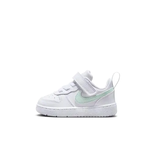 Nike Court Borough Low Recraft Schuh für Babys und Kleinkinder - Flexibler Kinder-Sneaker mit recyceltem Obermaterial. Ideal für aktive Kids dank elastischer Schnürsenkel und hochwertiger Verarbeitung. Komfortabel und nachhaltig – perfekt für jeden Schritt!