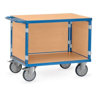 Fetra Tischwagen 3400 – Robuster Metall- und Holzwagen mit 2 Etagen - Vielseitiger Tischwagen mit 2 Etagen aus Holzwerkstoff in Buchedekor, ideal für den professionellen Einsatz. Hohe Tragkraft von 500 kg, ausgestattet mit TPE-Rollen für einfache Mobilität.