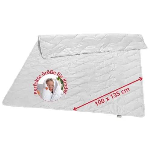 liebling Kinderdecke Sommer 100x135 – Leichte Seidendecke für warme Nächte - Leichte Sommerdecke 100x135 aus 100% Wildseide mit Baumwollbezug. Ideal für warme Nächte, pflegeleicht und waschbar bis 40°C. Made in EU, mit geprüfter Qualität für besten Schlafkomfort.