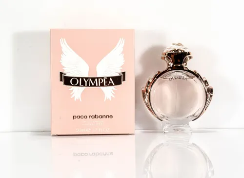 Paco Rabanne Olympéa Eau de Parfum Spray 50 ml - Damen Duft, verführerisch und sinnlich mit Noten von Vanille und Salzkaramell, ideal für besondere Anlässe.