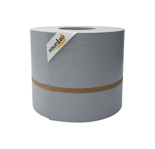 zaunzu Sichtschutzstreifen Rille Maxi 24cm hoch, 50m Rolle in Fenstergrau - Die zaunzu® RILLE MAXI Sichtschutzstreifen sind ideal für breitere Stabmattenzäune. Mit 24 cm Höhe und 50 m Länge bieten sie einen modernen Sichtschutz, der einfach zu montieren ist und deine Privatsphäre schützt.