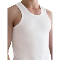 normani Herren-Unterhemd Doppelripp 5er Set - 5 sportliche Unterhemden aus 100 % gekämmter Baumwolle. Hautsympathisch, dehnfähig und formstabil – ideal für den täglichen Tragekomfort. Kombinierbar mit normani® Boxershorts.