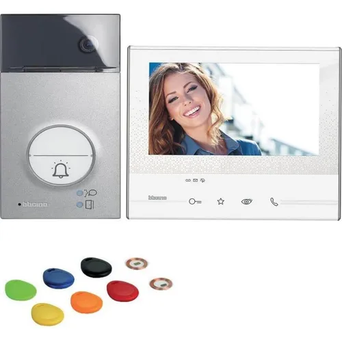 Legrand Bticino 363911 Flex'ONE Video-Set - Haus-Alarmanlagen mit WLAN-Anbindung, hörerloser Hausstation und Smartphone-Steuerung für maximale Sicherheit und Komfort.