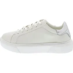 Marc O’Polo Damen Sneaker 40218103503100158 - Weiß/Metallic Silber - Elegante Sneaker mit hochwertigem Leder-Obermaterial und rutschhemmender Laufsohle. Ideal für warme Sommertage, bieten sie Komfort und Stil in einem sportiven Look.