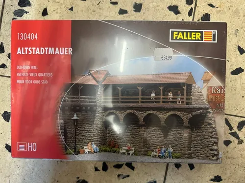 Faller 130404 Spur H0 - Altstadtmauer Bausatz - Gebäude, Tunnel, Brücken; Detaillierter Bausatz für eine authentische Altstadtmauer, perfekt für H0-Modellbahnen und zur Gestaltung von Landschaften.