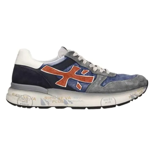PREMIATA MICK 7215 Herren Sneaker in Blau - Elegante Herren Sneaker aus Wildleder und Stoff mit hochwertigen Lederdetails. Ergonomische EVA-Sohle für hohen Tragekomfort und Leichtigkeit.