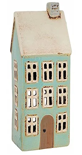 Village Pottery Hoher hellblauer Teelichthalter „Haus“ - Teelichthalter aus Keramik im Haus-Design, handgefertigt und ideal für stimmungsvolle Beleuchtung sowie als dekorativer Akzent in jedem Raum.