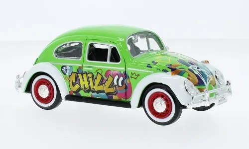 VW Käfer Graffiti Modellauto 1:24 von Motormax - Detailgetreues Standmodell in Grün-Weiß, mit öffnenden Motorhaube und Türen. Ideal für Sammler und VW-Fans!