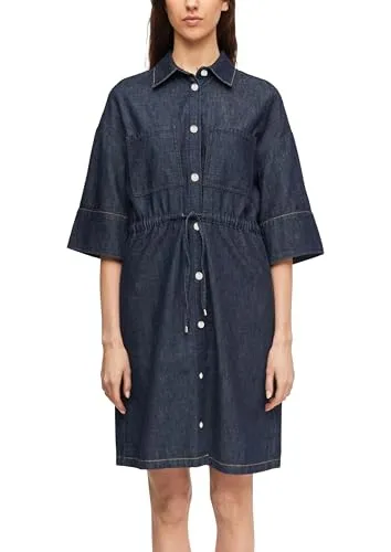 Comma Leichtes Denimkleid mit Knopfleiste - Stylisches Denimkleid mit Relaxed Fit und halblangen Ärmeln. Rundhalsausschnitt und Gürtel aus Textil sorgen für eine lässige Silhouette. Perfekt für entspannte Tage und vielseitig kombinierbar.