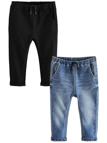 NEXT Jungen 2er-Pack Schlupfjeans Blau-Schwarz - Bequemer 2er-Pack superweicher Schlupfjeans mit elastischem Bund für Kinder. Praktisch und stilvoll mit Seitentaschen und verstellbarem Kordelzug.