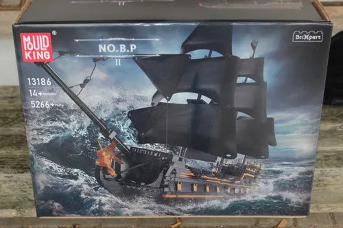 Mould King 13186 große Black Pearl