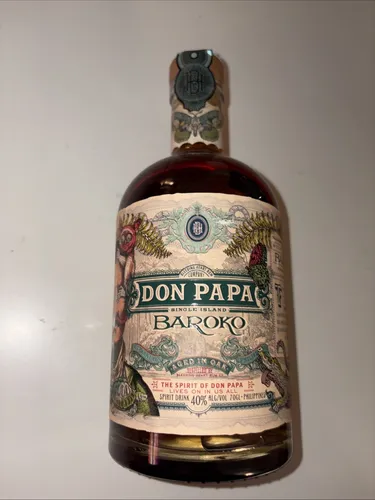 Don Papa Baroko Spirit Drink 40% - Rum-Spirituose aus den Philippinen mit 40% Alkoholgehalt, ideal für Cocktails oder puren Genuss. Ein unverwechselbares Geschmackserlebnis in einer eleganten 0,7 Liter Flasche.