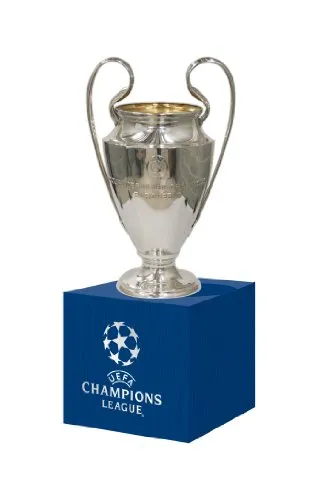Trophäen & Preise von UEFA