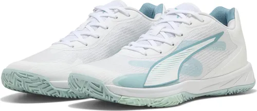 Puma Accelerate Turbo 4 W+ Handballschuh - Weiß/Blauton - Größe 42 - Der Puma Accelerate Turbo 4 W+ Handballschuh bietet optimale Stabilität und Komfort. Mit recycelten Materialien und PROFOAM-Dämpfung, perfekt für schnelle Bewegungen auf dem Spielfeld.