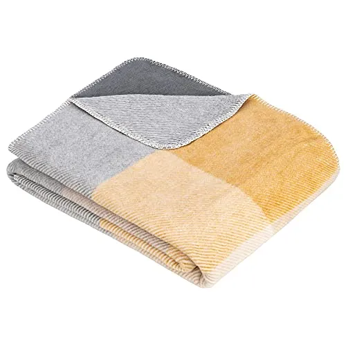 s.Oliver Karierte Kuscheldecke 150x200 cm - Weiche Karo Decke in Grau und Gelb - Tagesdecken aus hochwertiger Baumwollmischung, pflegeleicht und vielseitig einsetzbar – ideal für gemütliche Stunden auf Sofa oder Bett.