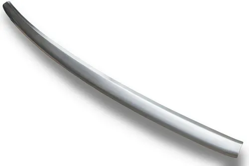 RECAMBO Ladekantenschutz für KIA SORENTO III (UM) 2014-2017 - Abdeckblenden für perfekten Schutz und exklusive Optik. Der V2A Edelstahl Ladekantenschutz passt sich dank 3D-Passform nahtlos an und schützt vor Kratzern und Witterungseinflüssen. Einfache Montage mit Spezialklebeband.