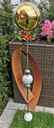 Skulptur Deimos gold poliert 145 cm – Elegante Gartendeko - Wetterfeste Gartenstecker-Skulptur aus Cortenstahl in goldener, polierter Ausführung. Ideal für Balkon, Blumenbeet oder Veranda. Pflegeleicht und modern im Design.