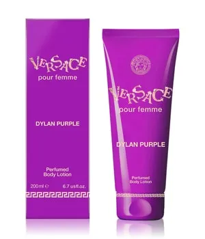 Versace Dylan Purple Perfumed Body Lotion 200 ml - Körperlotion mit italienischem Flair, inspiriert von warmen Sonnenuntergängen und türkisfarbenem Wasser. Verwöhnt die Haut mit einem luxuriösen Duft und hinterlässt ein Gefühl von Frische und Eleganz.