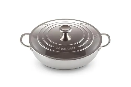 Le Creuset 3-Ply Plus Profipfanne 30 cm - Hochwertige 3-Schicht-Pfanne aus Edelstahl und Aluminium für gleichmäßige Wärmeverteilung. Ideal für die Alltagsküche und perfekt kombinierbar mit anderen Le Creuset Produkten.