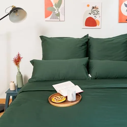 Wolkenfeld Bettwäsche Edel Mako-Satin - 3-teilige Bettwäsche aus unfassbar weichem Mako-Satin in Waldgrün, inklusive Kissenbezüge, pflegeleicht und OEKO-TEX® zertifiziert für eine nachhaltige Schlafqualität.