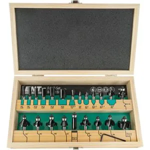 ENT Fräserkassette 22-teilig HW (HM) - Zubehör für Elektrowerkzeug mit herausragender Hartmetall-Qualität für hohe Standzeiten und beste Schnittergebnisse, sicher verstaut in einer dekorativen Holzkassette.