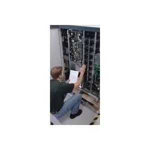 APC Scheduled 5X8 Assembly & Power-Up Service - Zubehör für professionelle Installation und Inbetriebnahme - Vor-Ort-Service für ausgewählte APC Modelle, sorgt für einen reibungslosen Start.