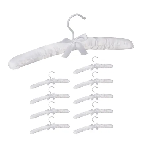 Kleiderbügel satin Gepolsterte Bügel Haken mit Drehfunktion - 20 Stück - Hochwertige satinierte Kleiderbügel aus Holz mit Drehfunktion, ideal für platzsparendes Aufhängen und schonende Aufbewahrung Ihrer Kleidung.