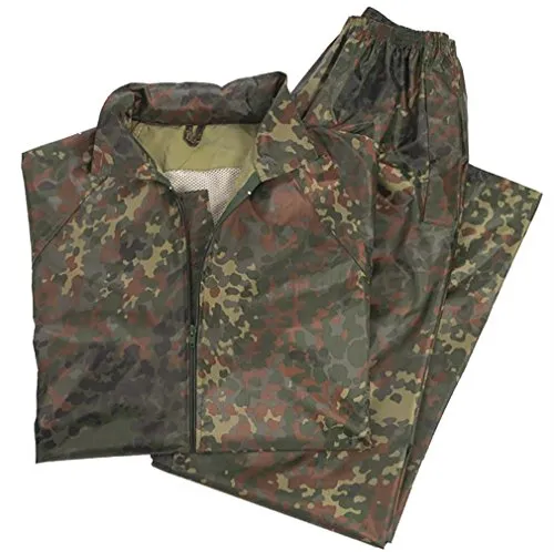 Mil-Tec Herren Regenanzug Flecktarn S - Funktionsjacken: Leichter Wetterschutzanzug mit kleinem Packmaß, ideal für Outdoor-Aktivitäten, inklusive praktischer Tasche und strapazierfähigem Baumwollmischgewebe.