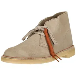 Clarks Originals Desert Boot Sand Suede 1247 - Beige - 47 - Zeitloser Schnürstiefel aus hochwertigem Wildleder, ideal für Business-Casual und Alltag. Angenehmes Lederfutter und profilierte Gummi-Laufsohle für optimalen Komfort und sicheren Halt.
