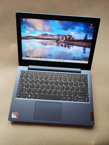 Lenovo Slim 11,6 Zoll Notebook AMD A6-9220e 1,6GHz 4GB RAM 64GB eMMC Win 11 Blau