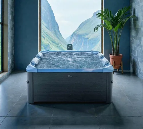 MSpa Whirlpool OSLO SAPPHIRE 2025 - Außenwhirlpool für 4-6 Personen mit integrierter UVC Desinfektion, LED Beleuchtung und Heiztechnologie für entspannende Hydrotherapie im Freien.