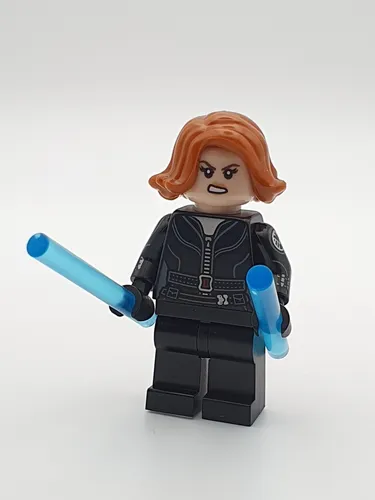 LEGO Marvel Der Quinjet der Avengers 76248 - Superhelden-Raumschiff mit 5 Minifiguren, authentisches Design und interaktive Bau-App für kreativen Spielspaß