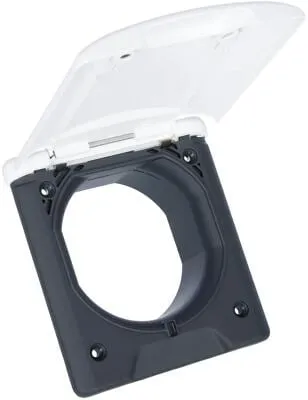 Außendose reinweiß - Universelle Leitungsdurchführung für Caravan, Reisemobil und Boot - Steckdose in quadratischer Form aus robustem Kunststoff, ideal für den Einsatz im Außenbereich von Fahrzeugen.