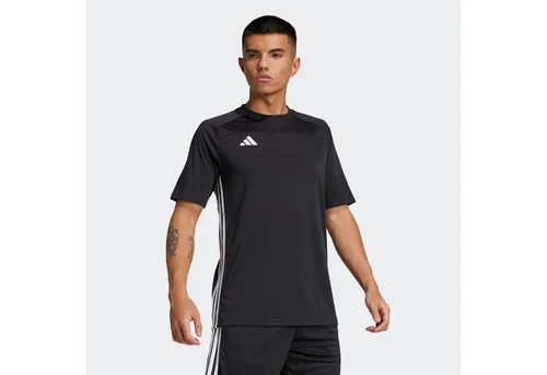 ADIDAS Herren Trikot Tiro 25 Essentials - Sportliches Fußballtrikot aus 100 % recycelten Materialien, ideal für umweltbewusste Sportler und Fans. Mit auffälligem Design und dem ikonischen 3-Streifen Logo für einen angesagten Look.