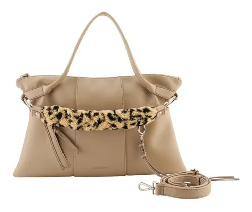 FREDsBRUDER Schultertasche Shoulderbag aus echtem Leder - Die FREDsBRUDER Schultertasche vereint Stil und Funktionalität. Mit geräumigem Hauptfach und praktischem Innenleben ist sie ideal für jeden Anlass. Aus hochwertigem Leder gefertigt, bietet sie Platz für DIN A4 und überzeugt mit einem modernen Look.